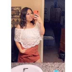 Meet your Posher, Alexis